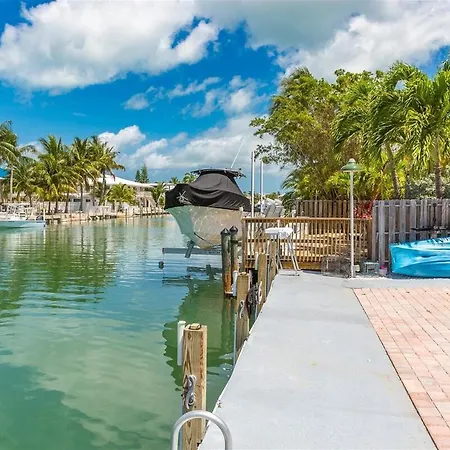 Keys Dream - Luxury Waterfront Home, Beach Club W Pool, 37' Dock